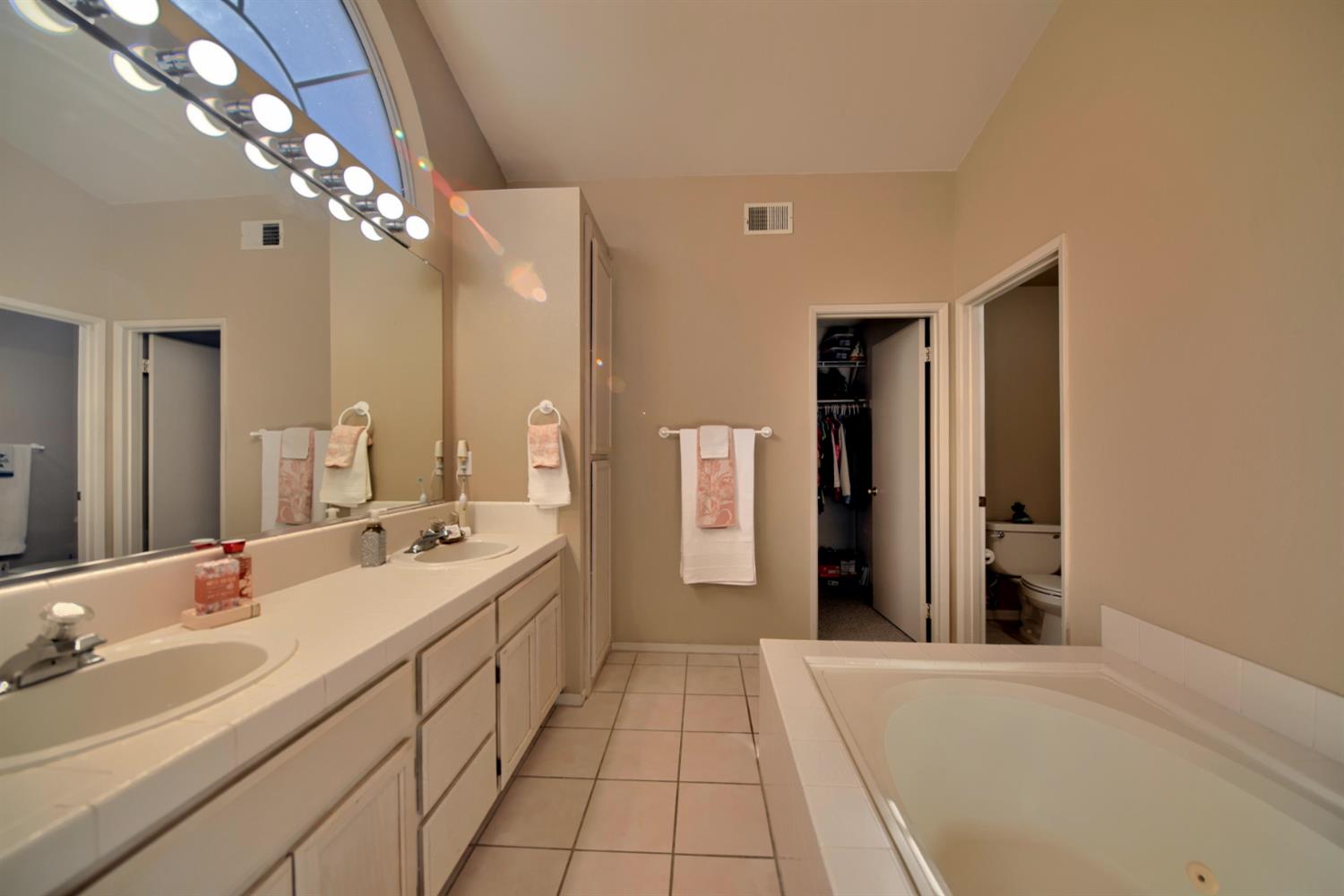 1007 Lourence Drive Tracy, CA 95376 - Photo 25 of 48