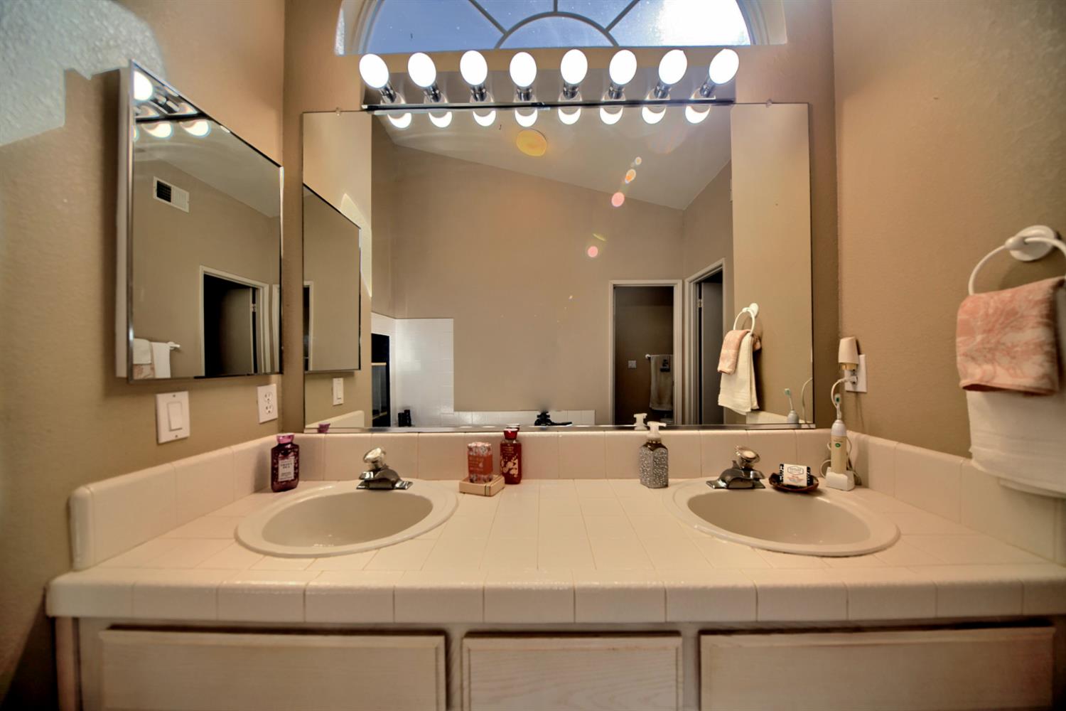 1007 Lourence Drive Tracy, CA 95376 - Photo 26 of 48