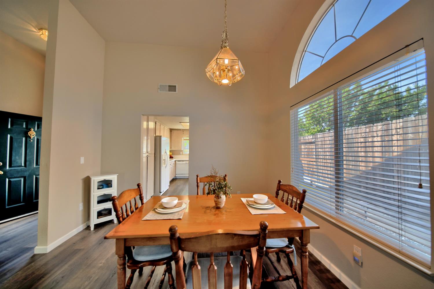 1007 Lourence Drive Tracy, CA 95376 - Photo 9 of 48