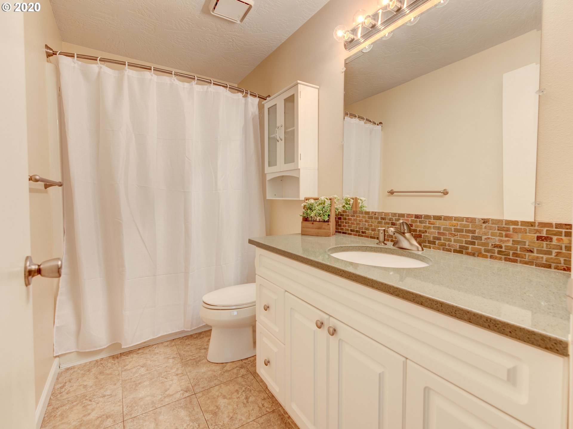6721 B Street Springfield, OR 97478 - Photo 17 of 27