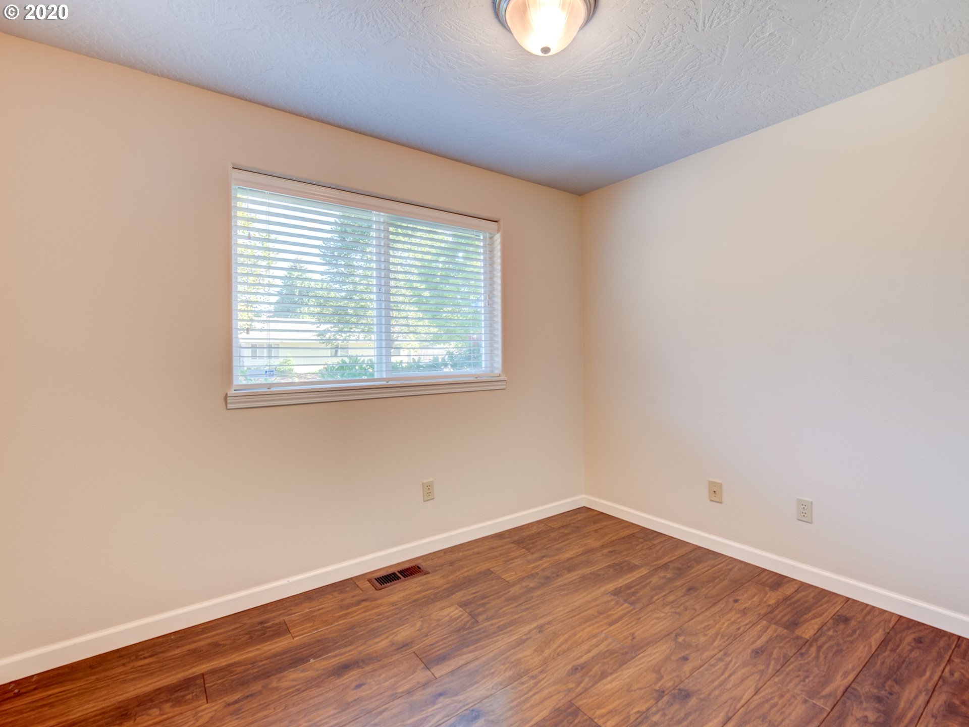 6721 B Street Springfield, OR 97478 - Photo 20 of 27