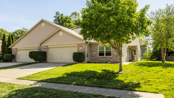 $259,000 | 1203 Brittany Circle, Unit B, Brownsburg, IN 46112