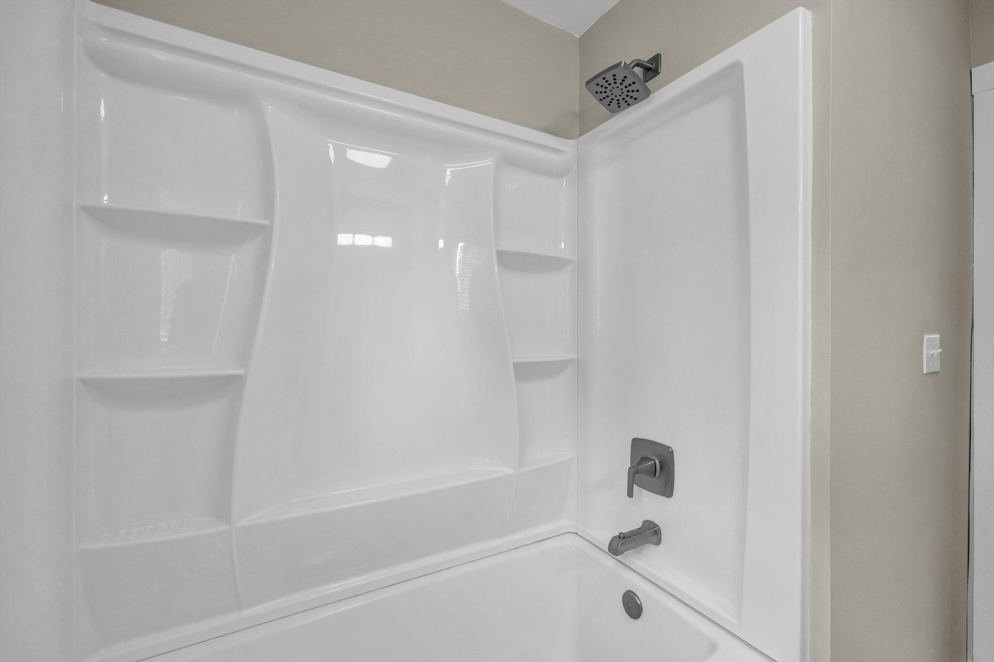 185 Block Road Rossville, GA 30741 - Photo 20 of 36 Shared Full Bath