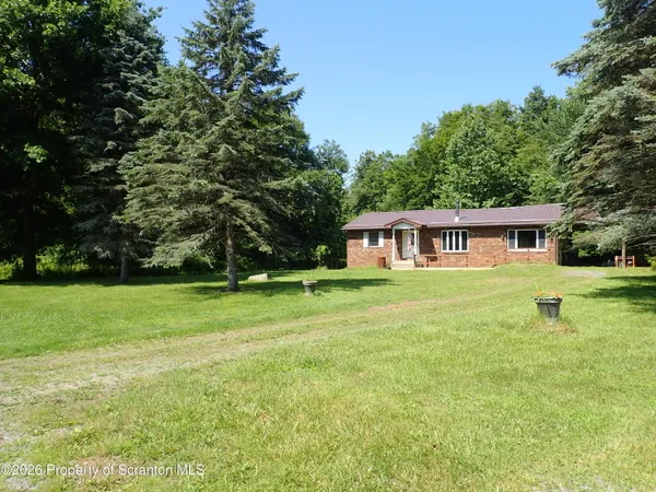 $189,000 | 135 Louise Drive, Lenoxville, PA 18441