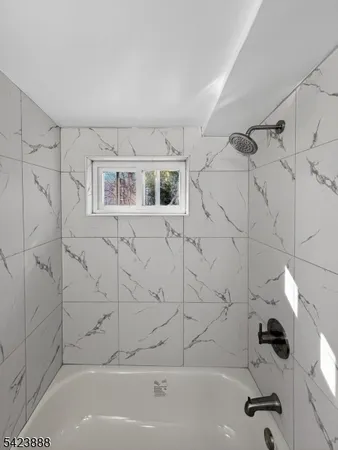 $3,549 | 123 Steuben Street, Unit 2, East Orange, NJ 07018