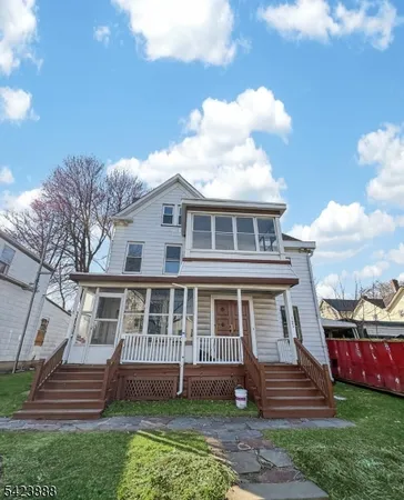 $3,549 | 123 Steuben Street, Unit 2, East Orange, NJ 07018