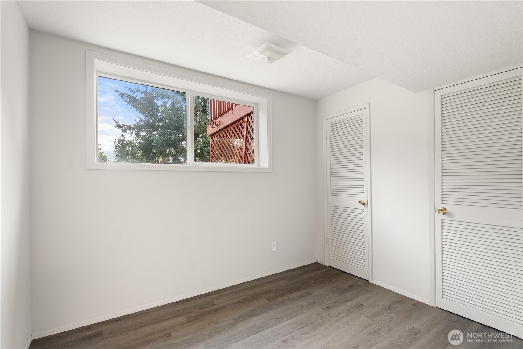 1119 Shelton Avenue Northeast Renton, WA 98056 - Photo 34 of 39