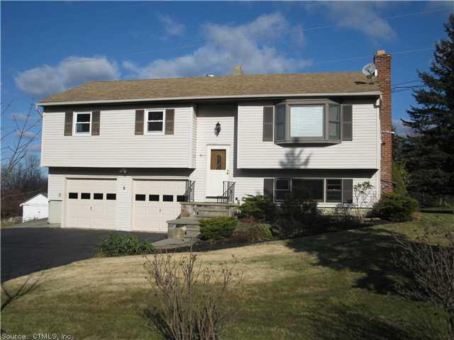 8 Stonecastle Road New Milford, CT 06776 - Photo 1 of 1 Exterior Front.