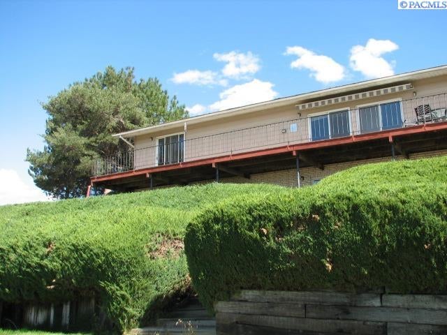 261 Sand Hill Road Grandview, WA 98930 - Photo 14 of 46 Gallery Image 14