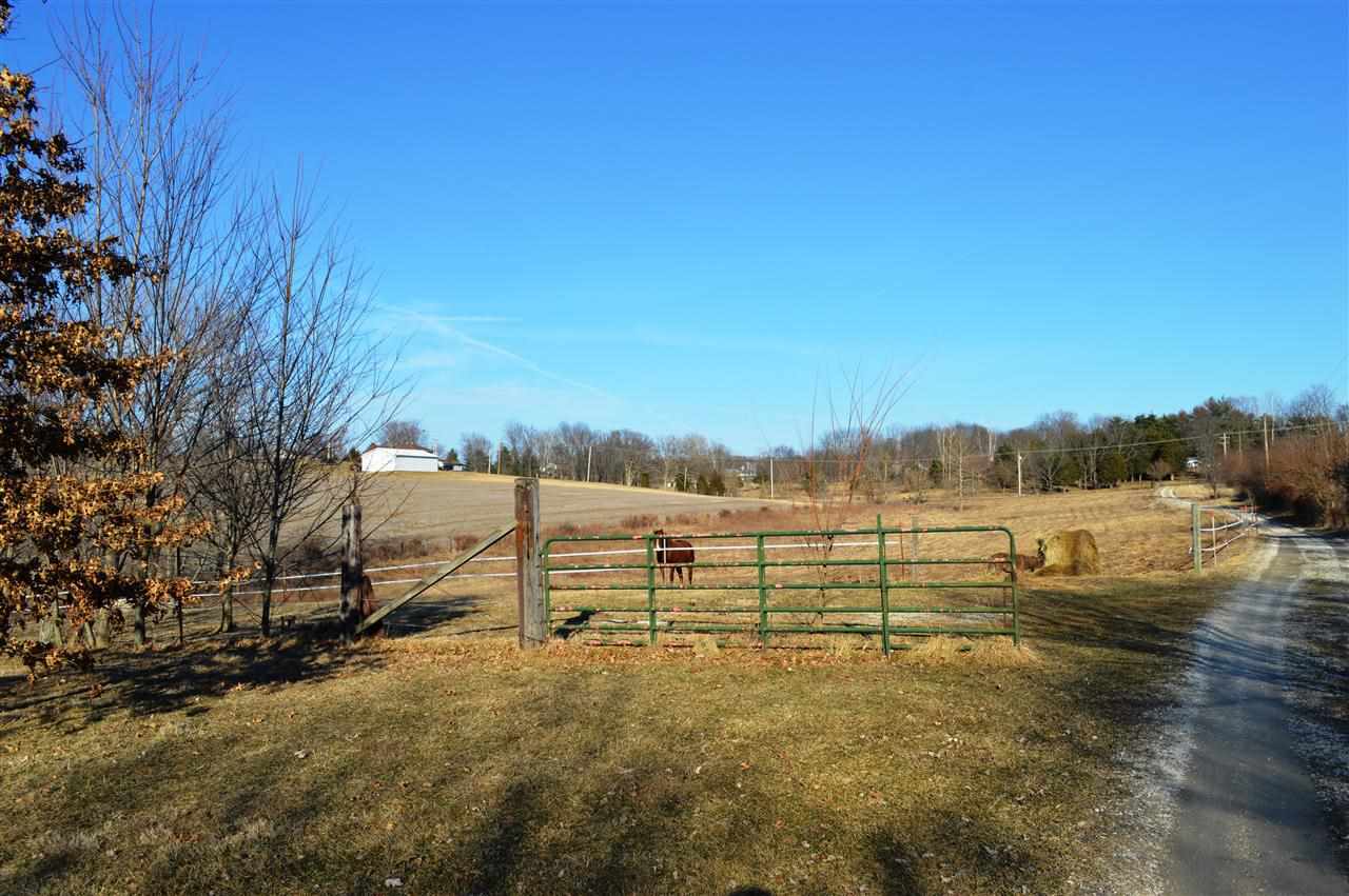 363 Shawswick Station Road Bedford, IN 47421 - Photo 4 of 23
