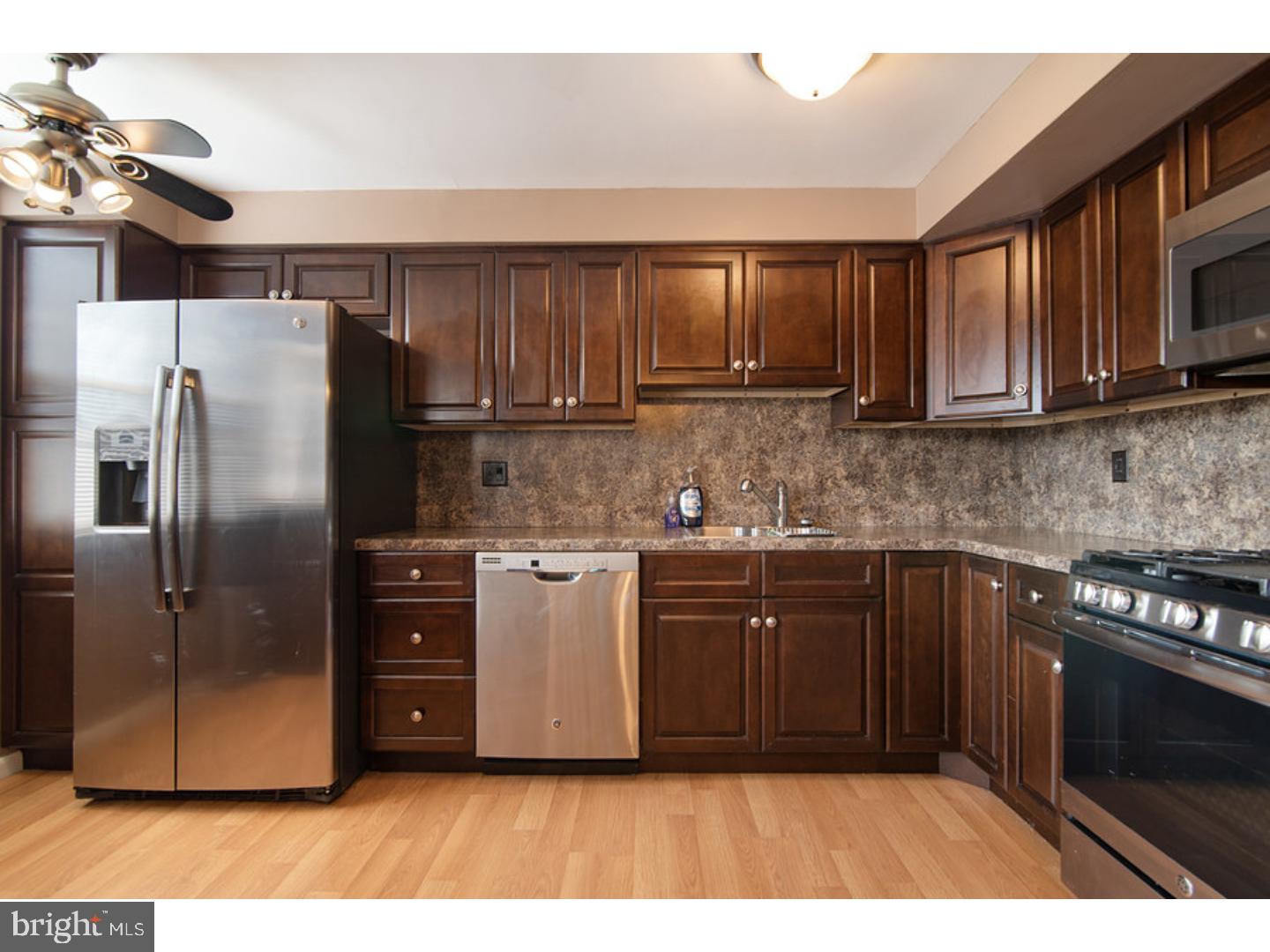 11725 Millbrook Road Philadelphia, PA 19154 - Photo 3 of 20 Kitchen