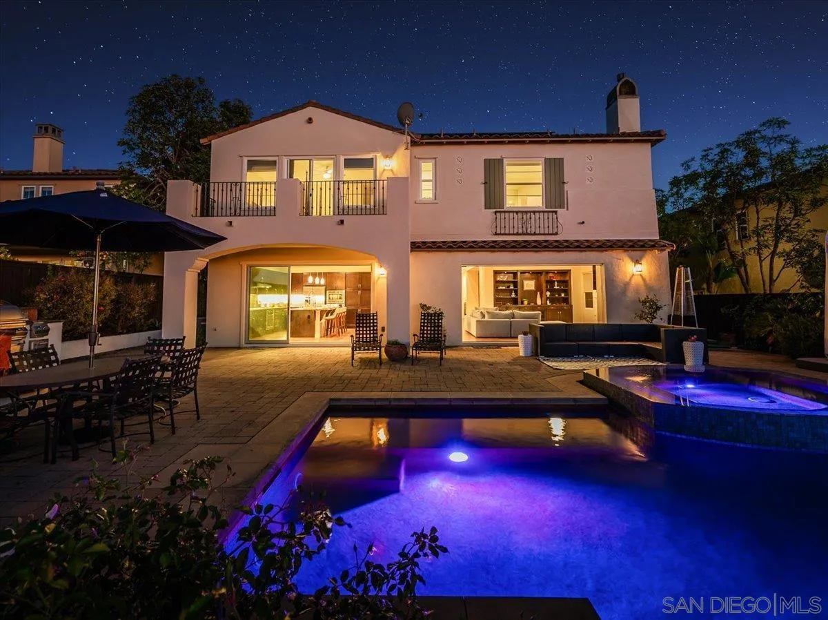 7135 Sitio Caliente Carlsbad, CA 92009 - Photo 1 of 73