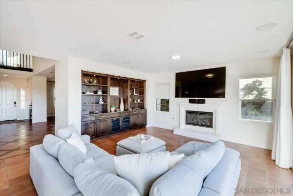 $3,499,000 | 7135 Sitio Caliente, Carlsbad, CA 92009