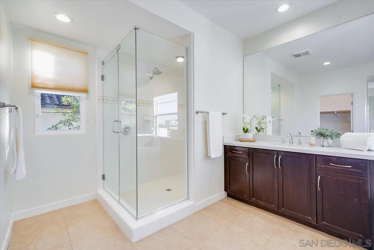 7135 Sitio Caliente Carlsbad, CA 92009 - Photo 45 of 73