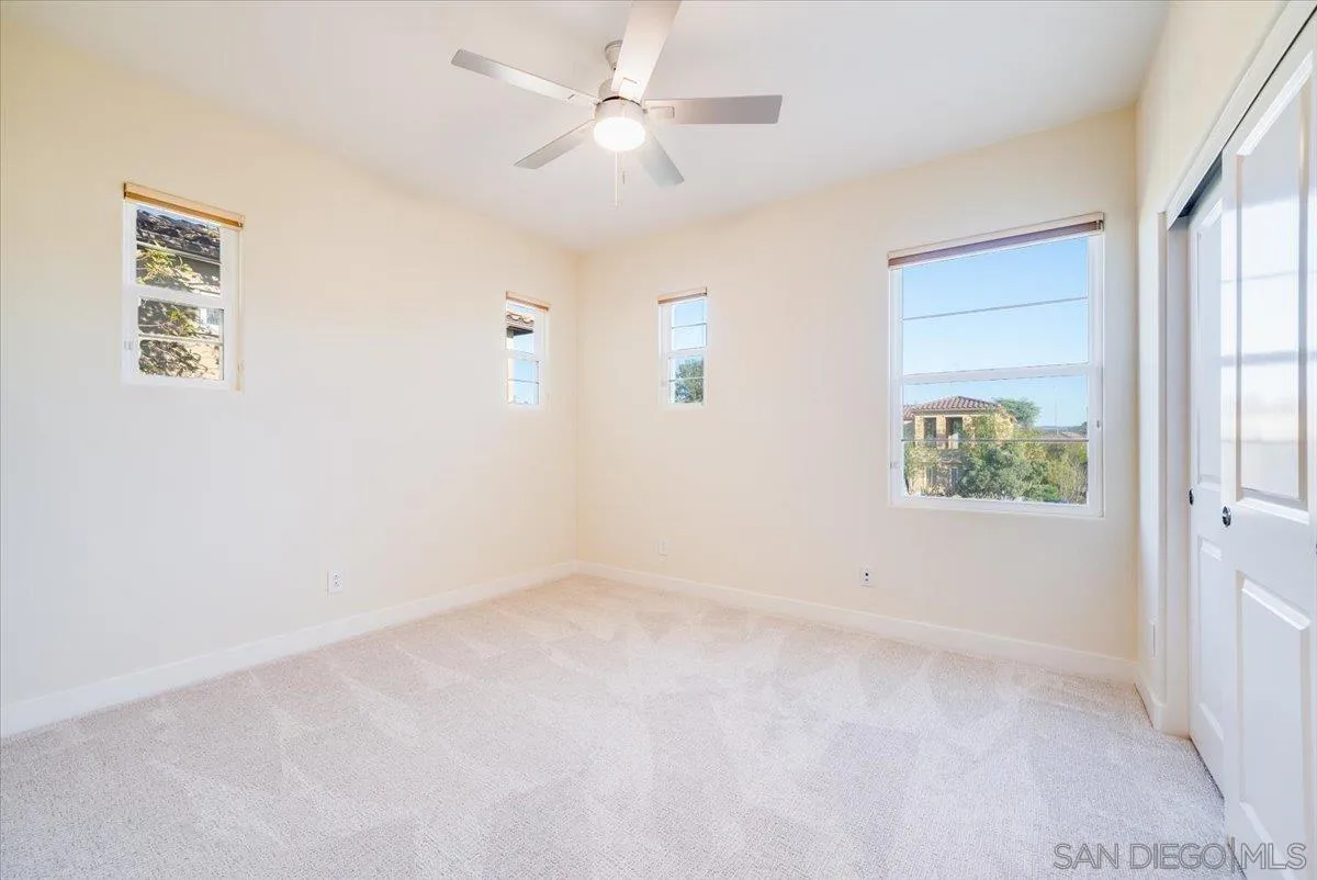 7135 Sitio Caliente Carlsbad, CA 92009 - Photo 49 of 73