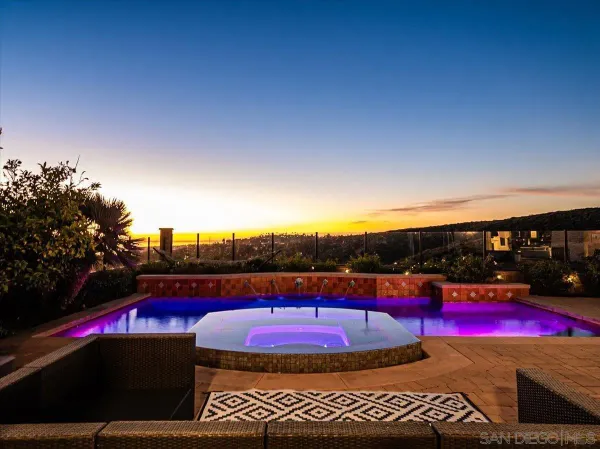 $3,499,000 | 7135 Sitio Caliente, Carlsbad, CA 92009