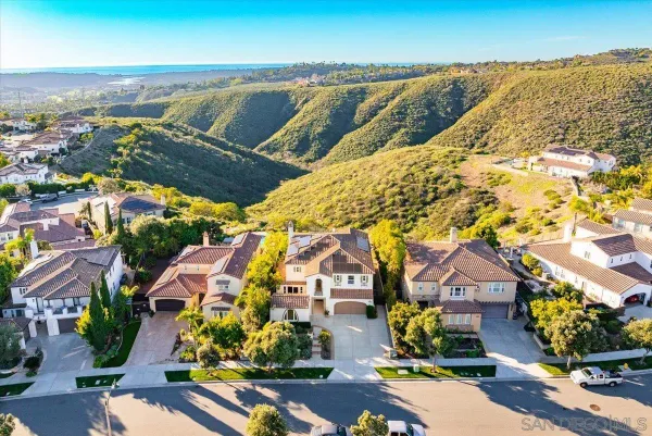 $3,499,000 | 7135 Sitio Caliente, Carlsbad, CA 92009