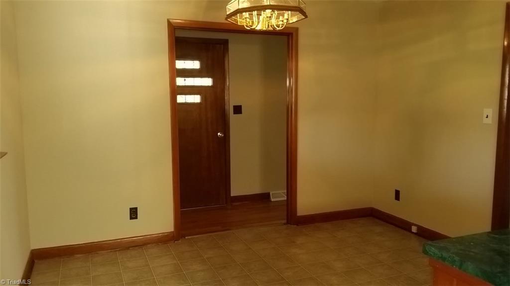 741 North Franklin Road Mount Airy, NC 27030 - Photo 3 of 12 Eat in Dining Area