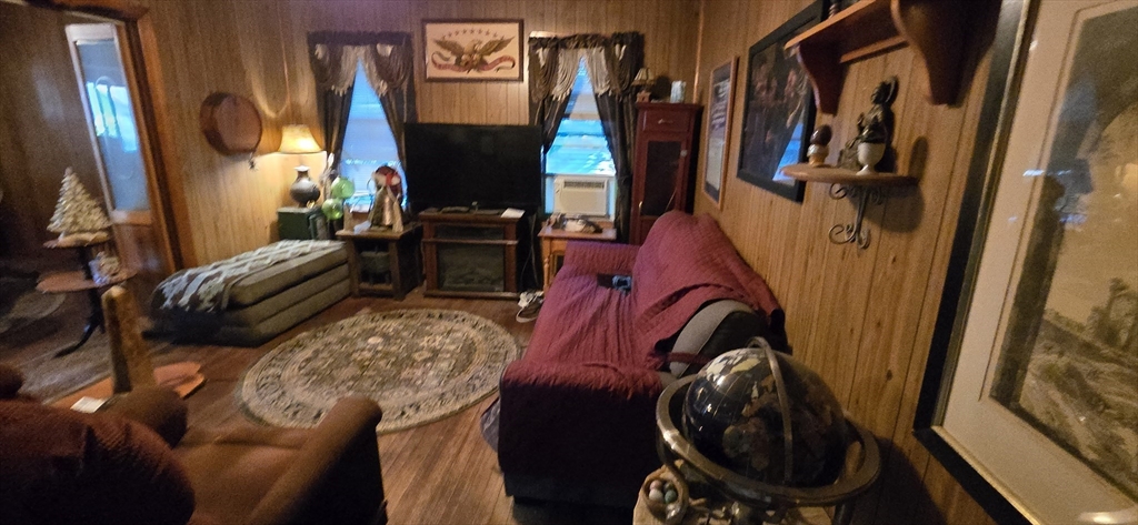 20 Rathburn Street Chicopee, MA 01020 - Photo 14 of 27