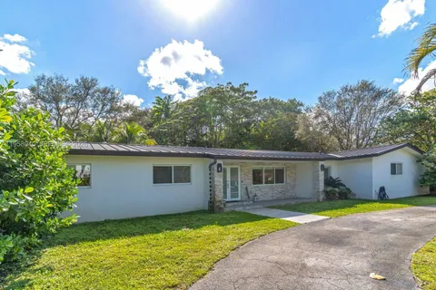 $2,575,000 | 6440 Southwest 129th Terrace, Pinecrest, FL 33156