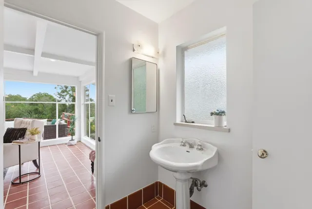 $3,898,000 | 10915 Mora Drive, Los Altos Hills, CA 94024