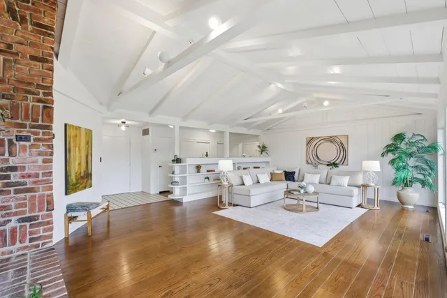 $3,898,000 | 10915 Mora Drive, Los Altos Hills, CA 94024