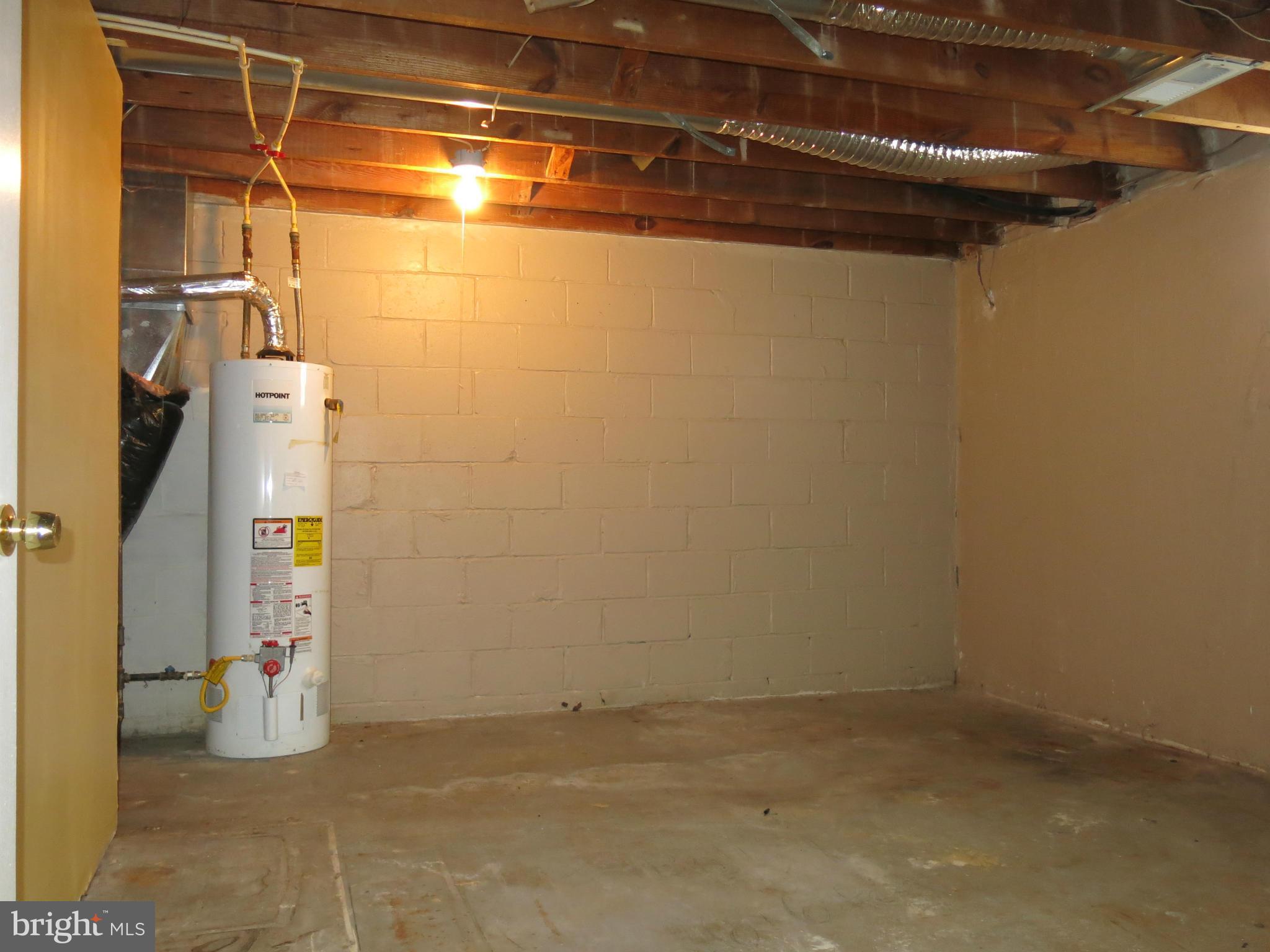 5807 Falkirk Road Baltimore, MD 21239 - Photo 13 of 16 Basement