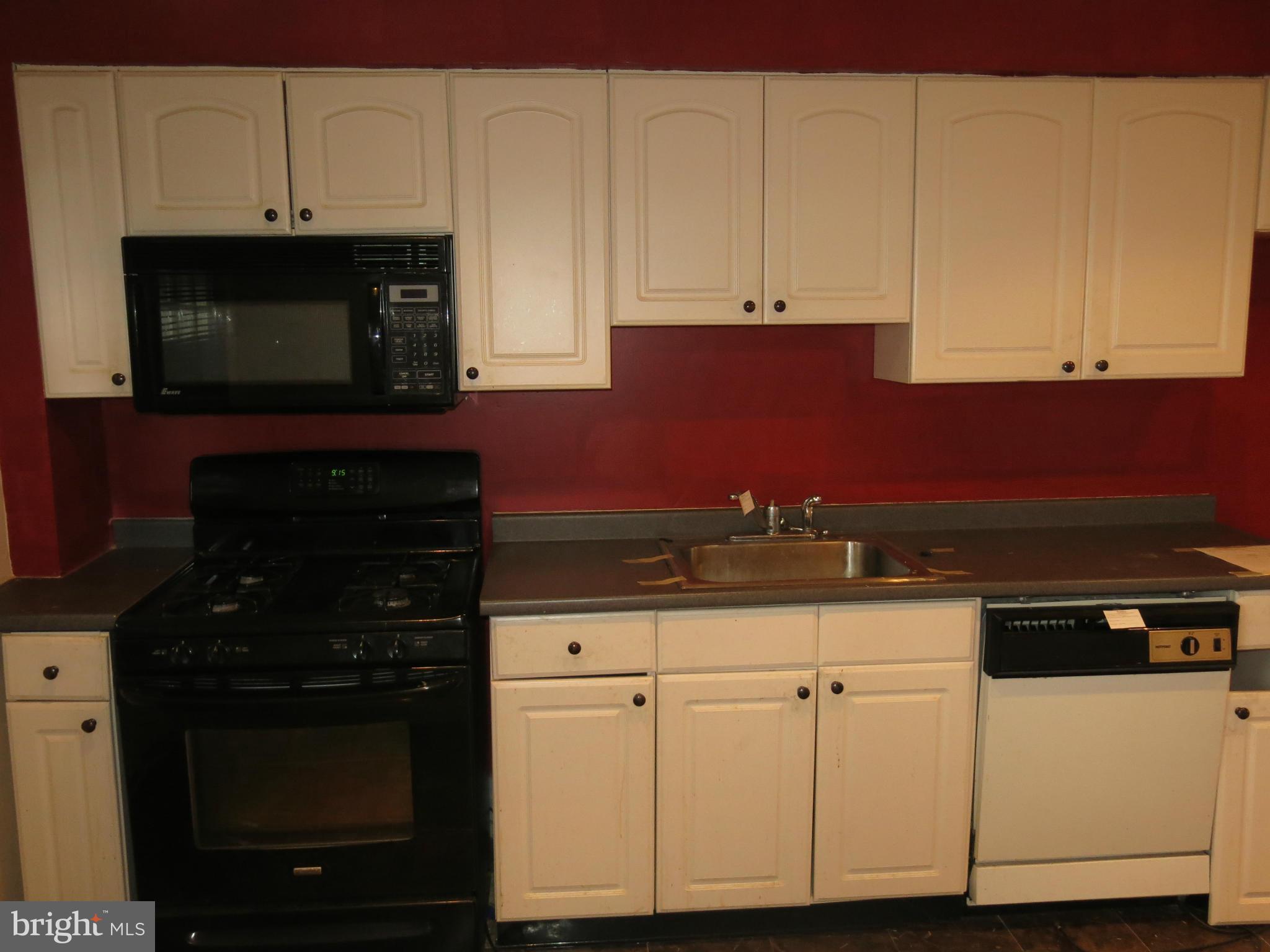 5807 Falkirk Road Baltimore, MD 21239 - Photo 6 of 16 Kitchen
