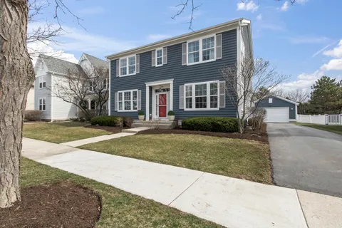 $824,900 | 394 Marseilles Street, Vernon Hills, IL 60061