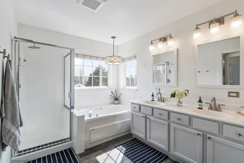 $824,900 | 394 Marseilles Street, Vernon Hills, IL 60061