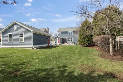 $824,900 | 394 Marseilles Street, Vernon Hills, IL 60061