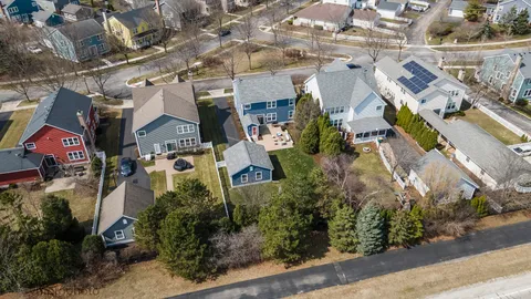$824,900 | 394 Marseilles Street, Vernon Hills, IL 60061