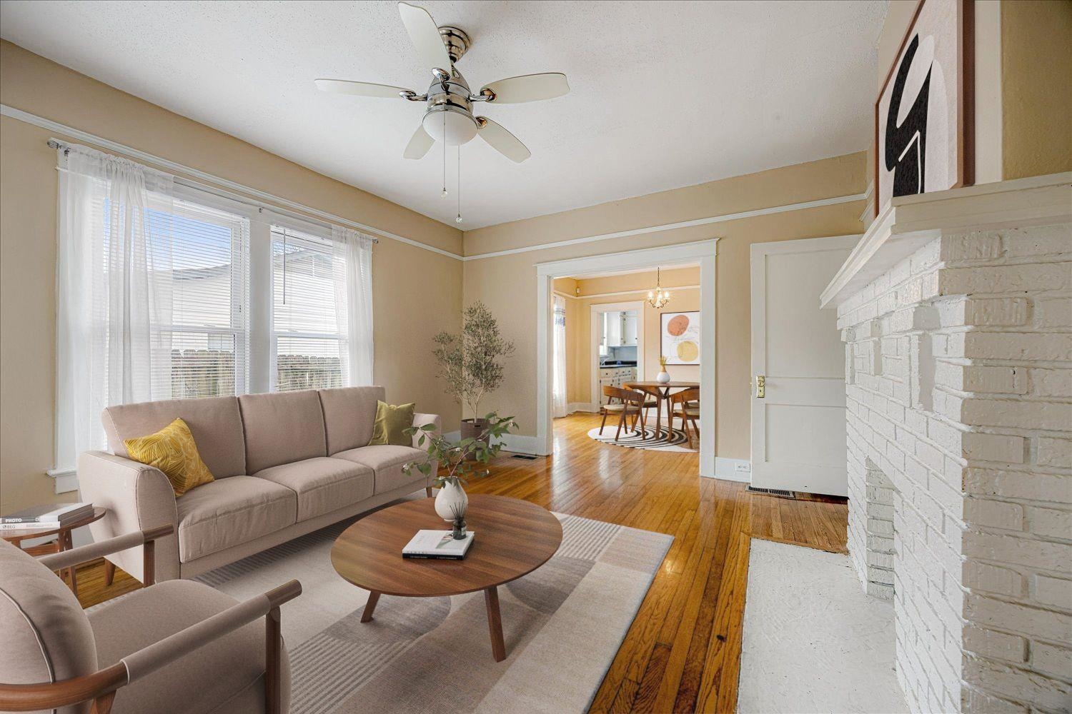 133 South Fenwick Road Memphis, TN 38111 - Photo 5 of 21 a living room with furniture and a wooden floor