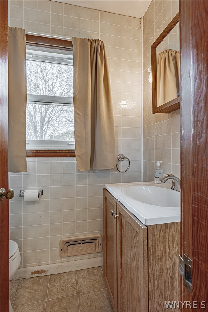 7964 Chestnut Ridge Road Gasport, NY 14067 - Photo 27 of 48 1/2 bath