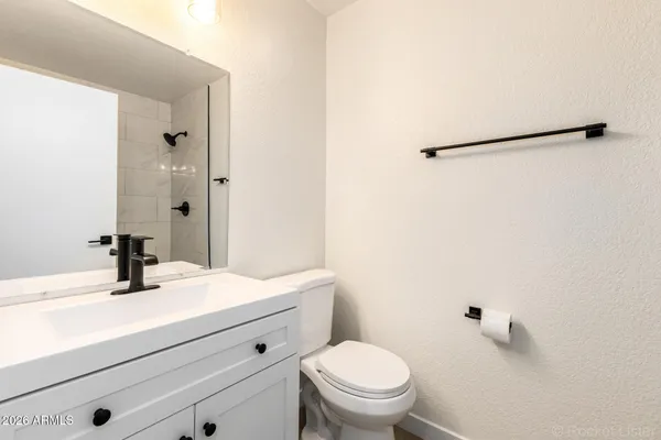 $255,000 | 522 West Blackhawk Drive, Unit 3, Phoenix, AZ 85027