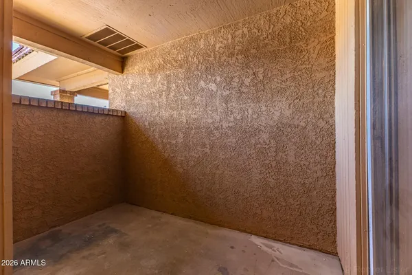 $255,000 | 522 West Blackhawk Drive, Unit 3, Phoenix, AZ 85027