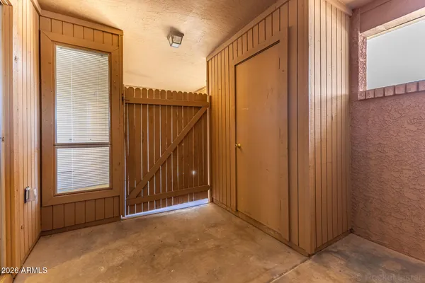 $255,000 | 522 West Blackhawk Drive, Unit 3, Phoenix, AZ 85027