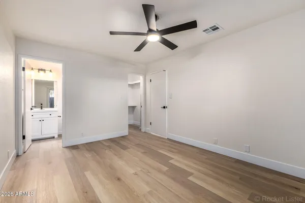 $255,000 | 522 West Blackhawk Drive, Unit 3, Phoenix, AZ 85027