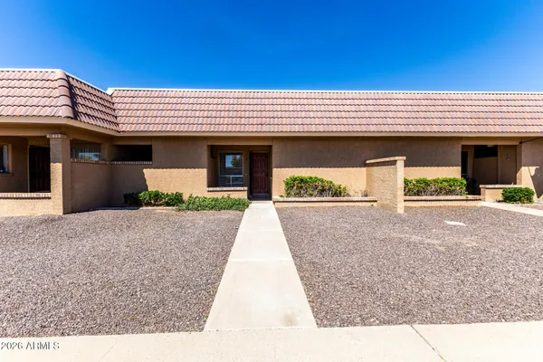 $255,000 | 522 West Blackhawk Drive, Unit 3, Phoenix, AZ 85027