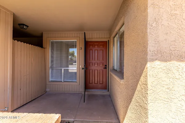 $255,000 | 522 West Blackhawk Drive, Unit 3, Phoenix, AZ 85027