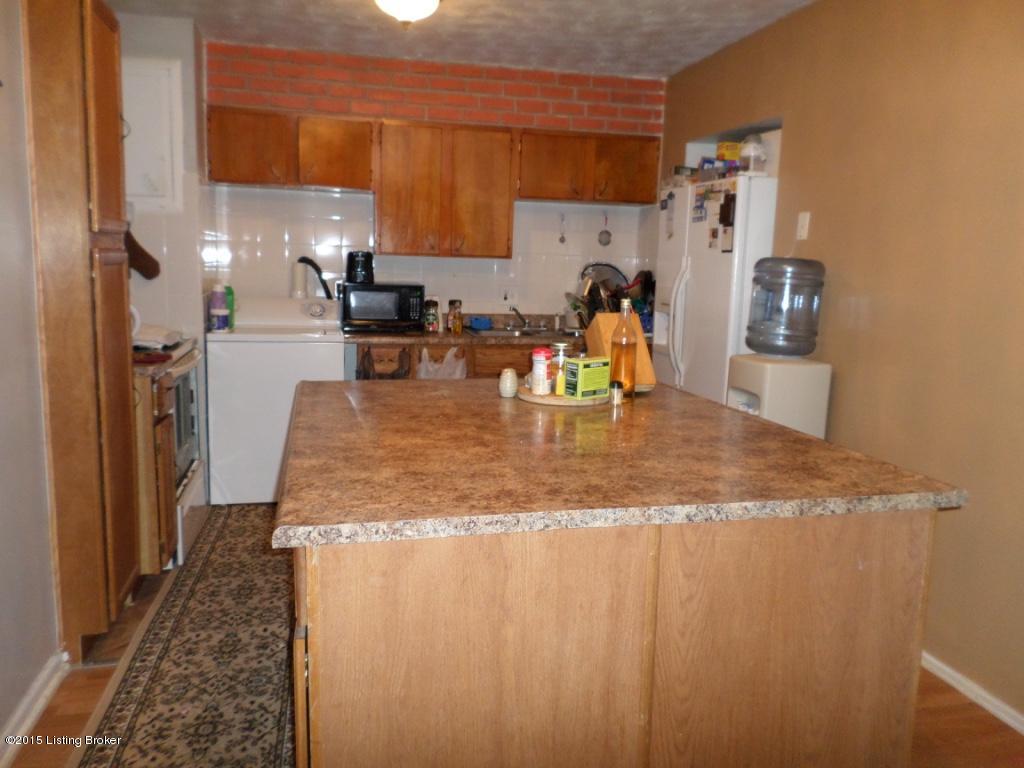 331 Mac Brae Road Louisville, KY 40214 - Photo 6 of 17 thumb_SAM_1985_1024