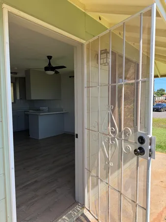 $2,400 | 1550 Malo Street, Lahaina, HI 96761