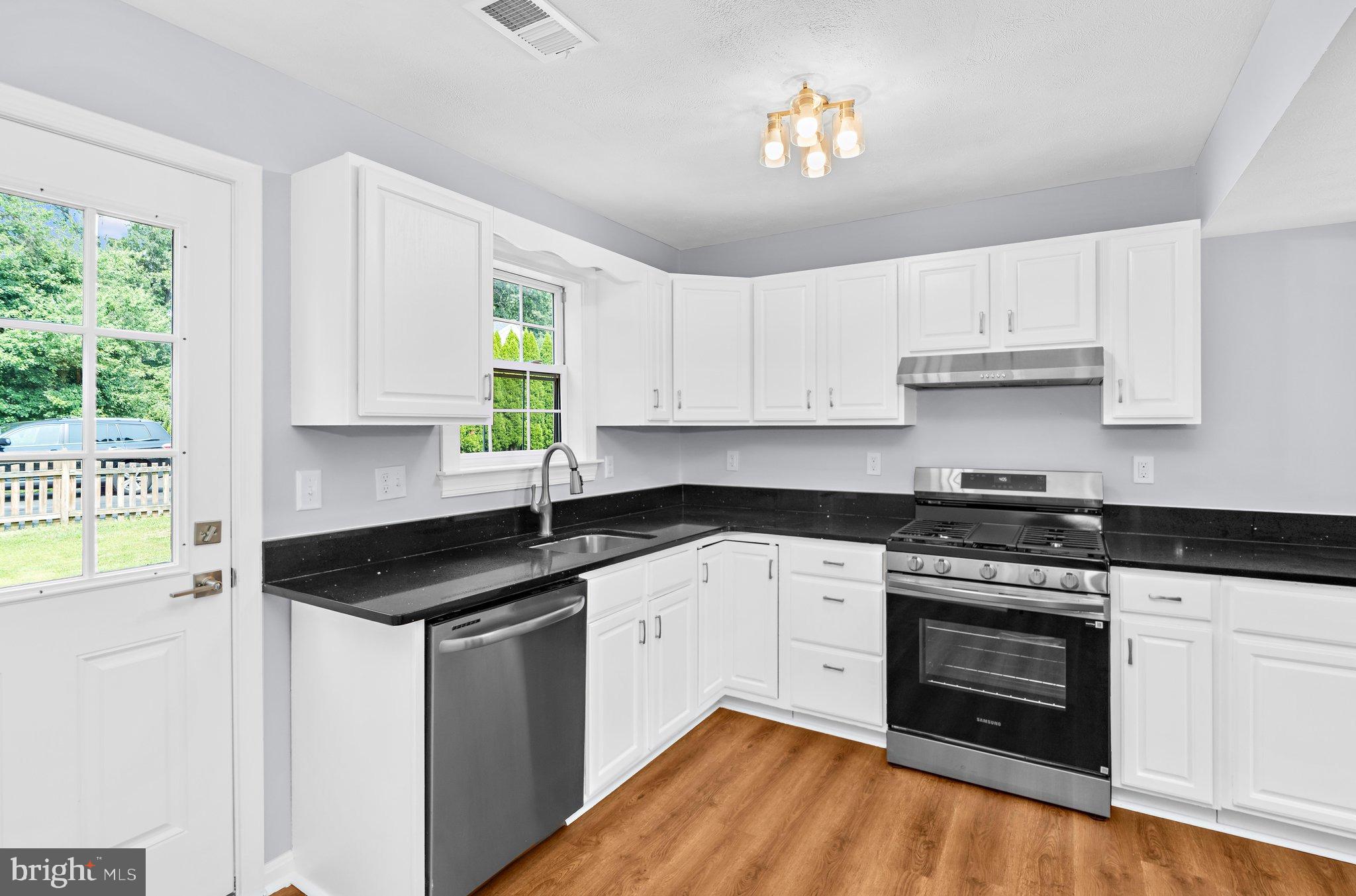 1364 Jay Road Eldersburg, MD 21784 - Photo 8 of 39 Gallery Image 8