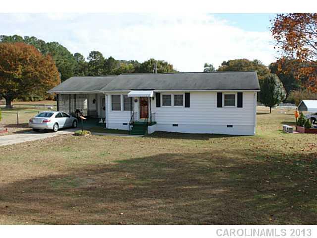 3457 Cloninger Road Dallas, NC 28034 - Photo 1 of 16 Gallery Image 1