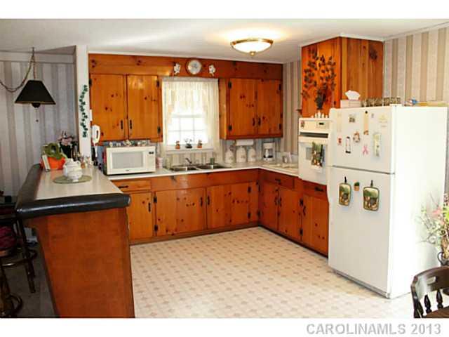 3457 Cloninger Road Dallas, NC 28034 - Photo 7 of 16 Gallery Image 7