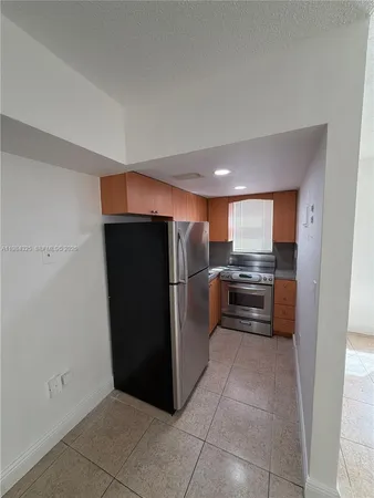 $1,850 | 1621 Northwest 16th Avenue, Unit 1, Miami, FL 33125