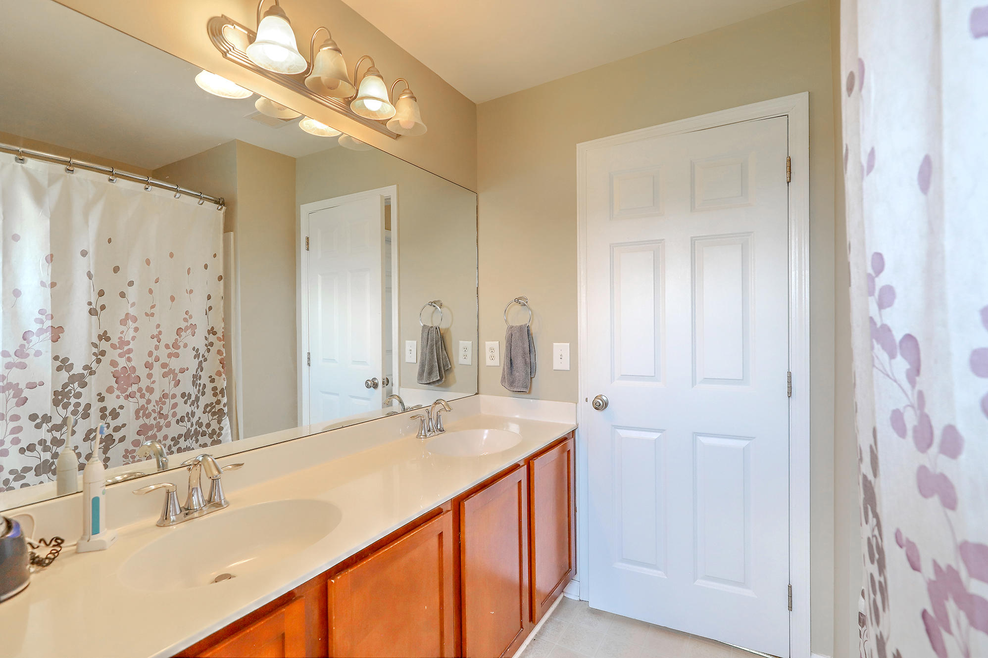 223 Meadow Wood Road Summerville, SC 29486 - Photo 23 of 39 IMG_5822_3_4