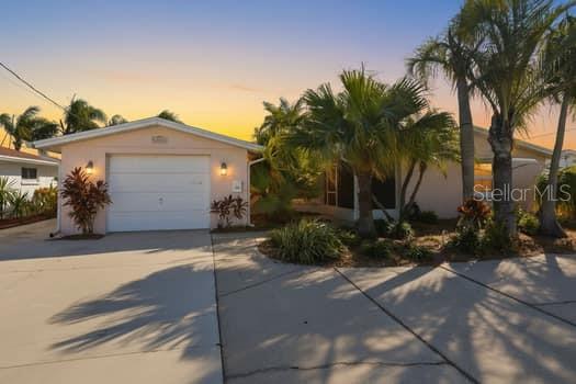 12612 4th Isle Hudson, FL 34667 - Photo 2 of 35