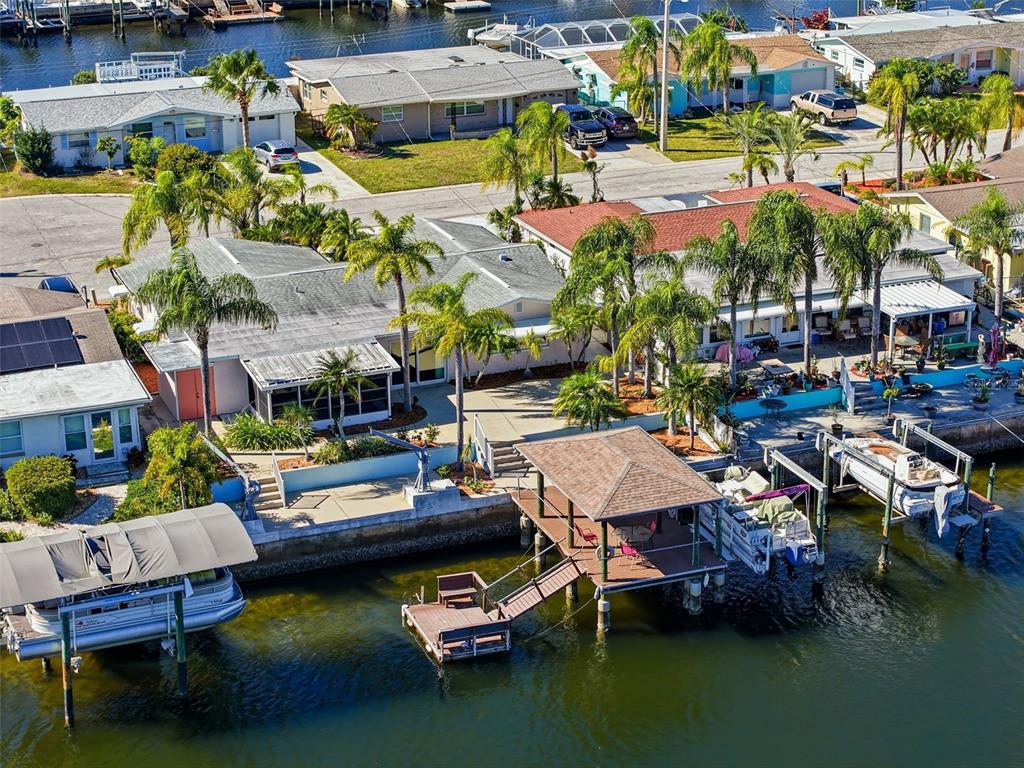 12612 4th Isle Hudson, FL 34667 - Photo 4 of 35