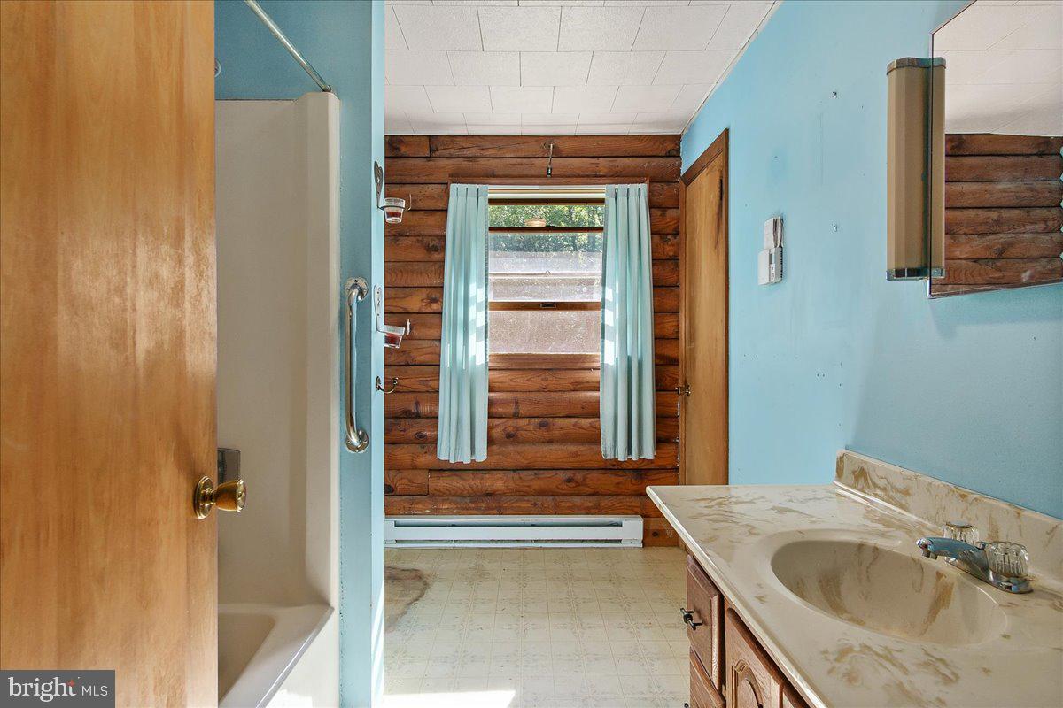 1086 Path Valley Road Fort Loudon, PA 17224 - Photo 15 of 43 Full Bath Main Foor